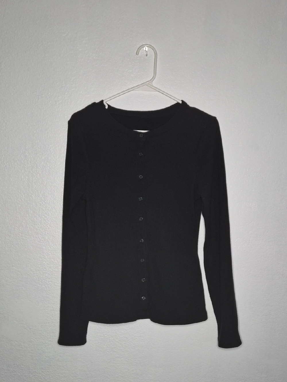 Musera Women's Black Long-Sleeve Button-Front Top